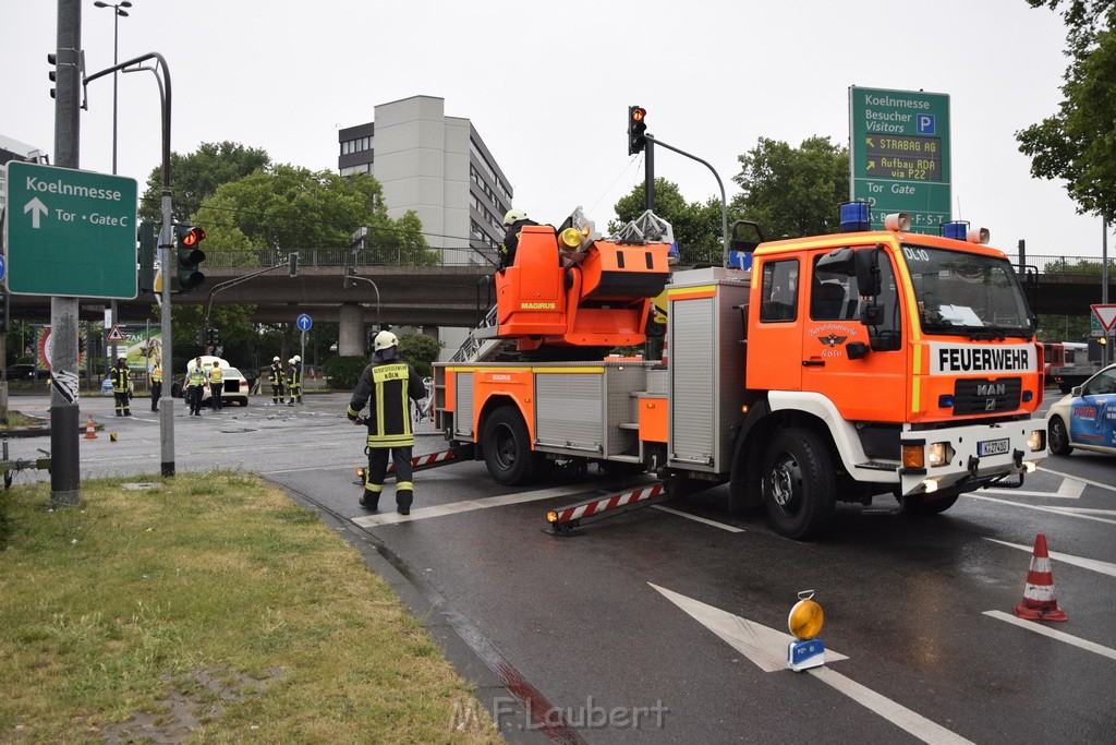 VU 3 Pkw Koeln Deutz Am Messekreisel P089.JPG - Miklos Laubert